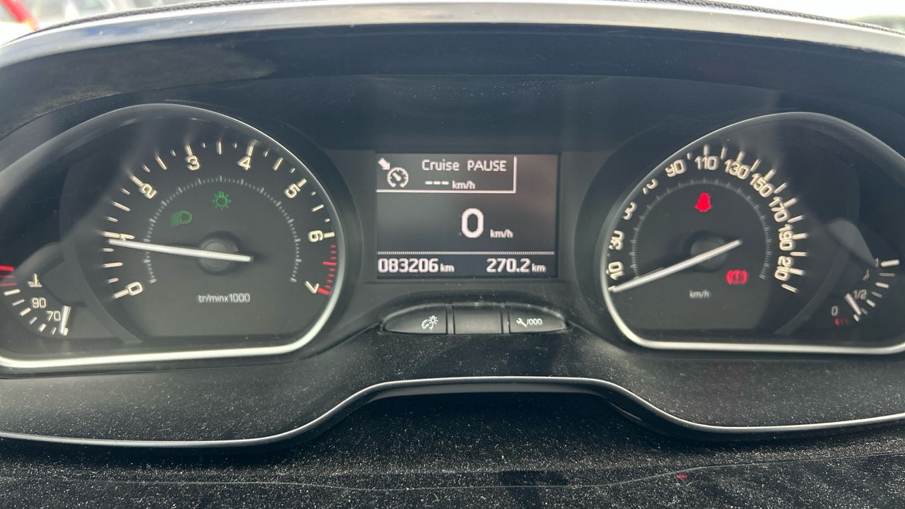 Peugeot 208 1.2L PURETECH 81KW ALLURE 110 5P