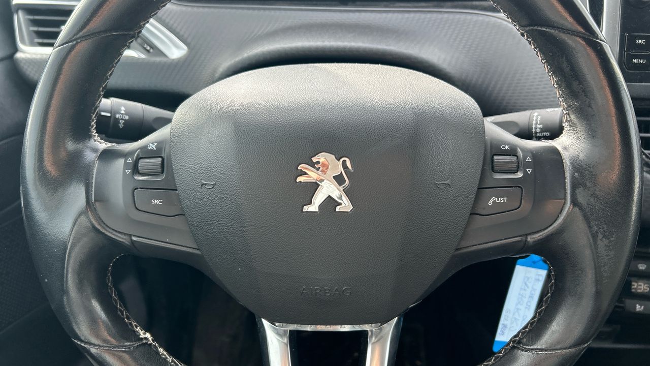 Peugeot 208 1.2L PURETECH 81KW ALLURE 110 5P