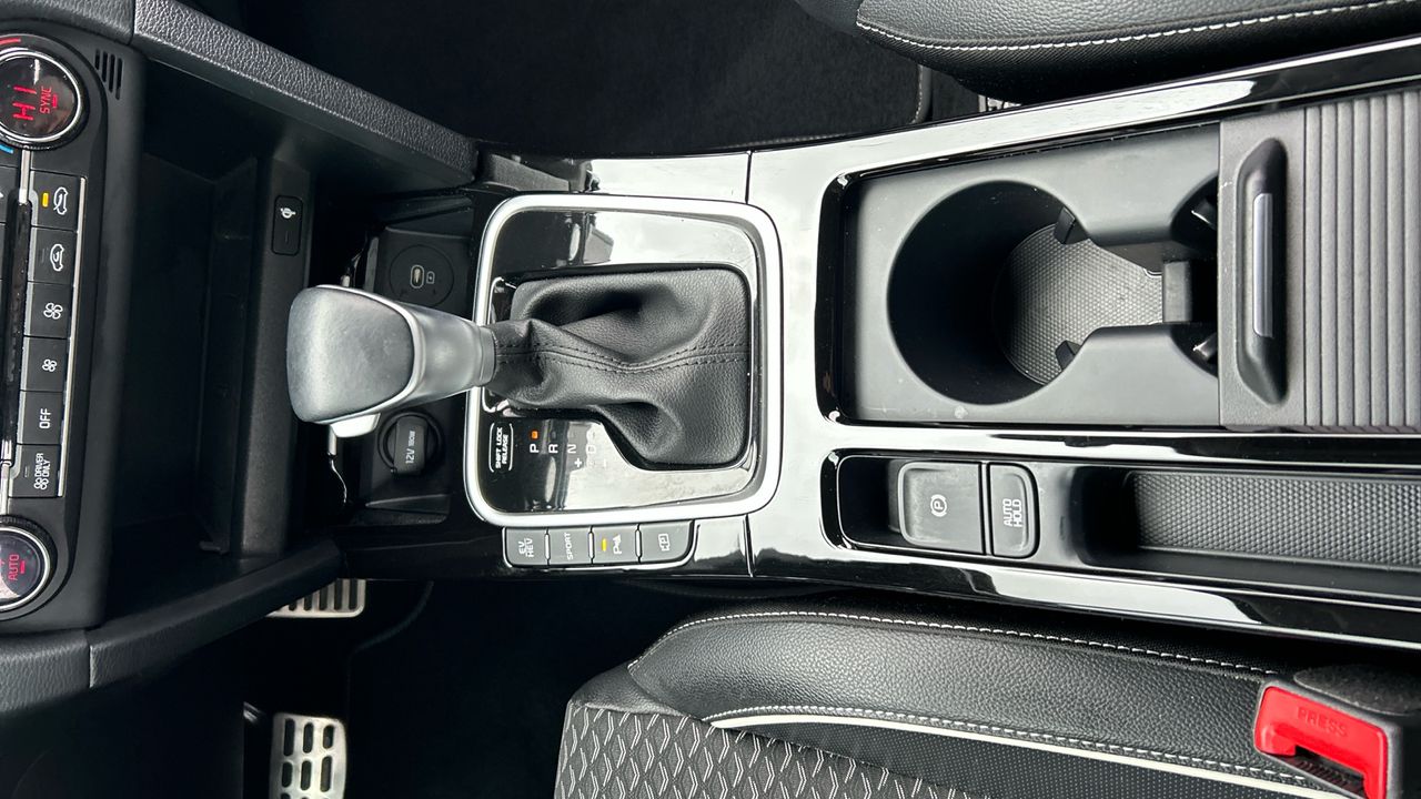 Kia XCeed 1.6 GDI PHEV EMOTION 141 5P