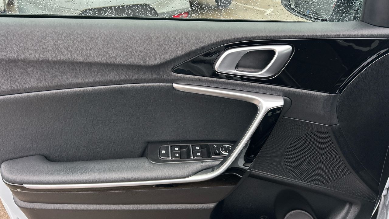 Kia XCeed 1.6 GDI PHEV EMOTION 141 5P