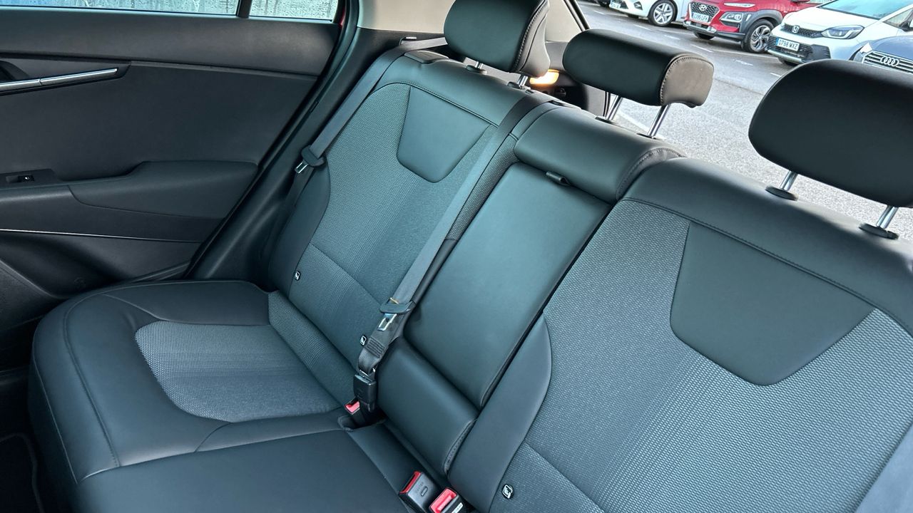 Kia Niro 1.6 GDI HEV DRIVE 141 5P