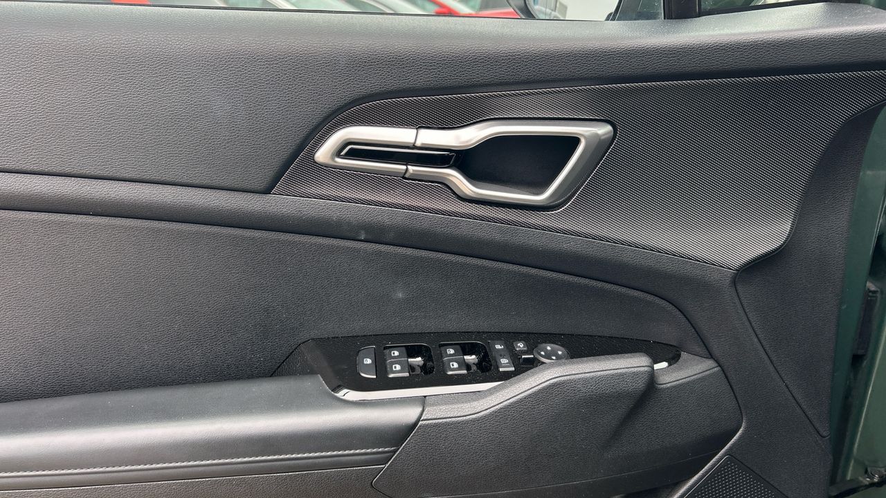 Kia Sportage 1.6 T-GDI HEV TECH 4WD AUTO 215 5P