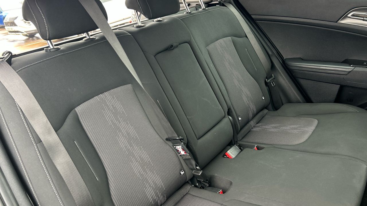 Kia Sportage 1.6 T-GDI HEV TECH 4WD AUTO 215 5P