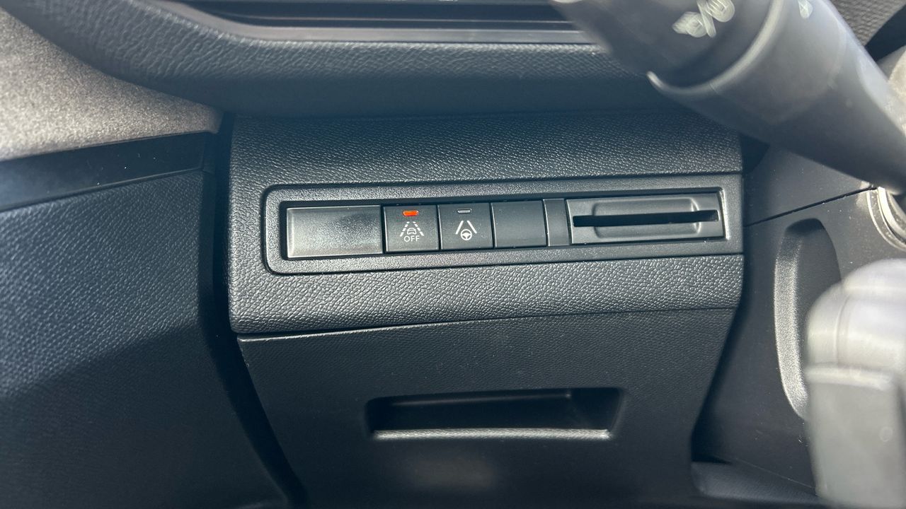 Peugeot 3008 1.5 BLUEHDI 96KW GT AUTO S&S 130 5P