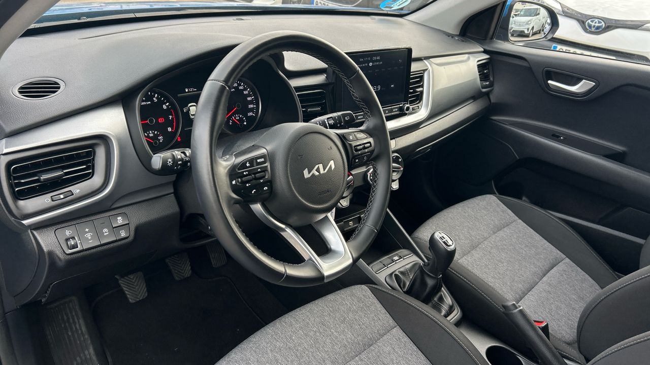 Kia Stonic 1.0 T-GDI MHEV IMT 74KW DRIVE 100 5P