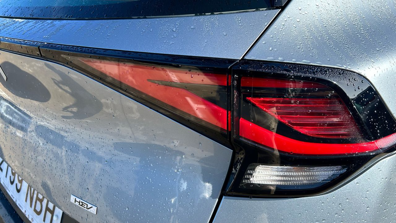 Kia Sportage 1.6 T-GDI HEV DRIVE AUTO 215 5P