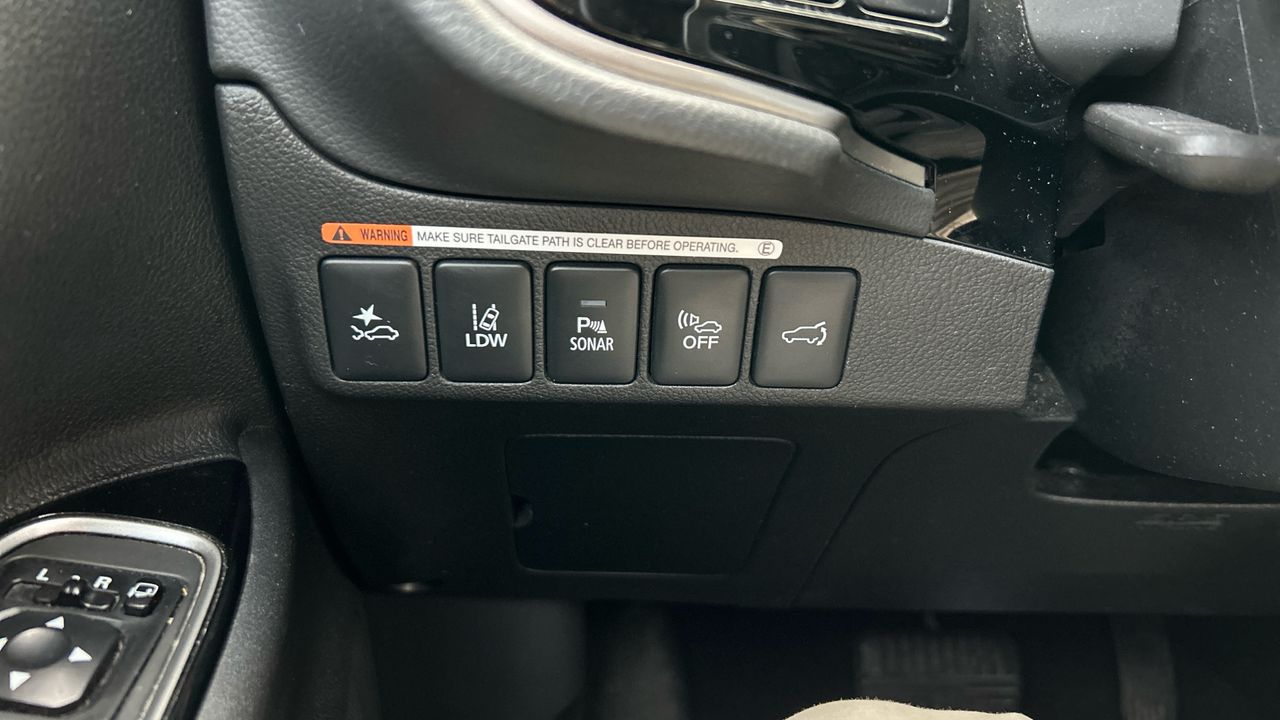 Mitsubishi Outlander 2.0 PHEV KAITEKI AUTO 4WD 203 5P