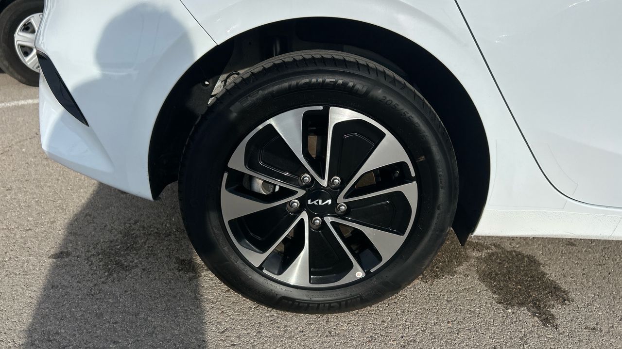 Kia Ceed 1.0 MHEV 74KW DRIVE DCT 100 5P