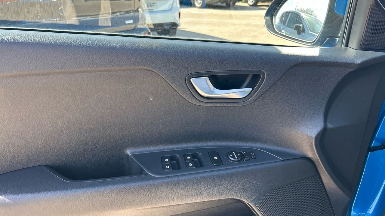 Kia Stonic 1.0 T-GDI MHEV IMT 74KW DRIVE 100 5P