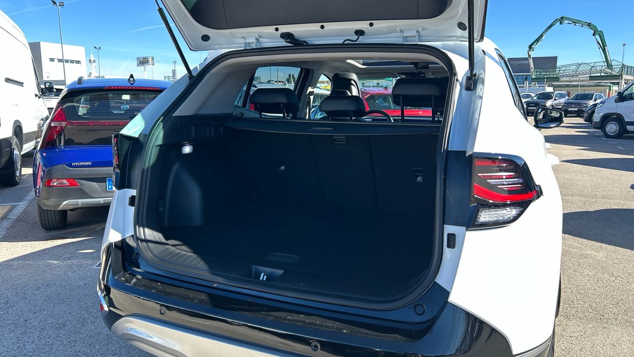 Kia Sportage 1.6 T-GDI HEV TECH AUTO 215 5P