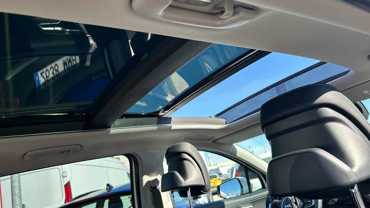 Kia Sportage 1.6 T-GDI HEV TECH AUTO 215 5P