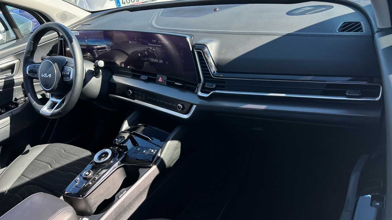 Kia Sportage 1.6 T-GDI HEV TECH AUTO 215 5P