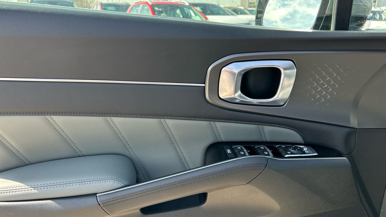 Kia Sorento 1.6 T-GDI HEV EMOTION AUTO 4WD 215 5P 7 Plazas