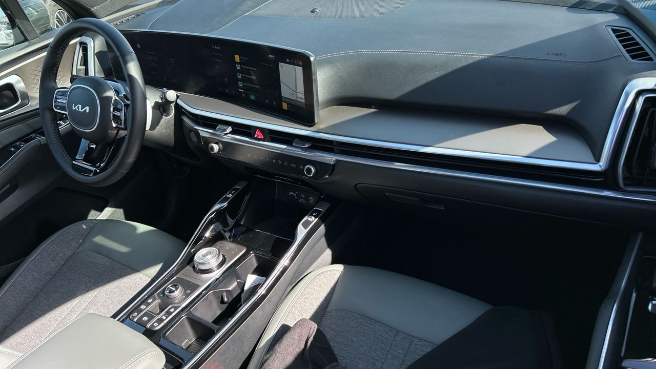 Kia Sorento 1.6 T-GDI HEV EMOTION AUTO 4WD 215 5P 7 Plazas