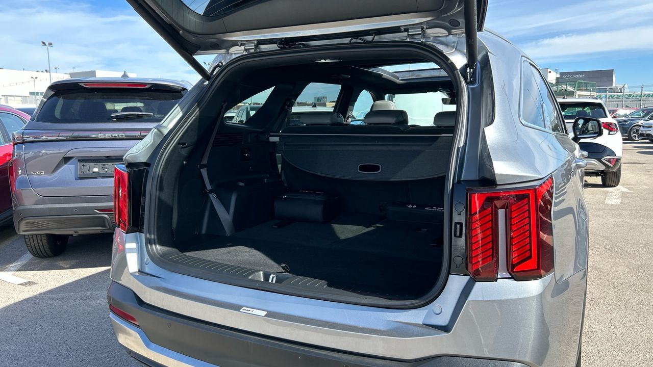 Kia Sorento 1.6 T-GDI HEV EMOTION AUTO 4WD 215 5P 7 Plazas