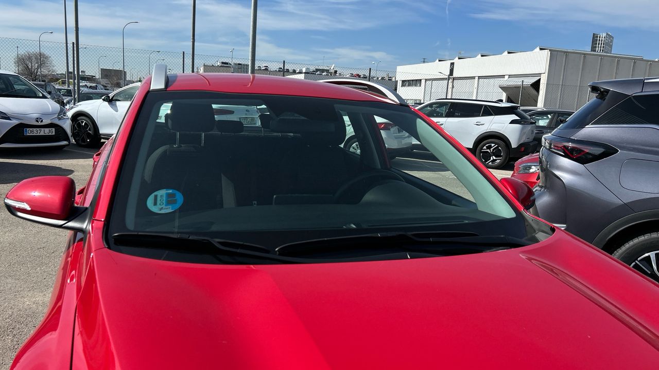 Kia Stonic 1.0 T-GDI MHEV IMT 74KW DRIVE 100 5P