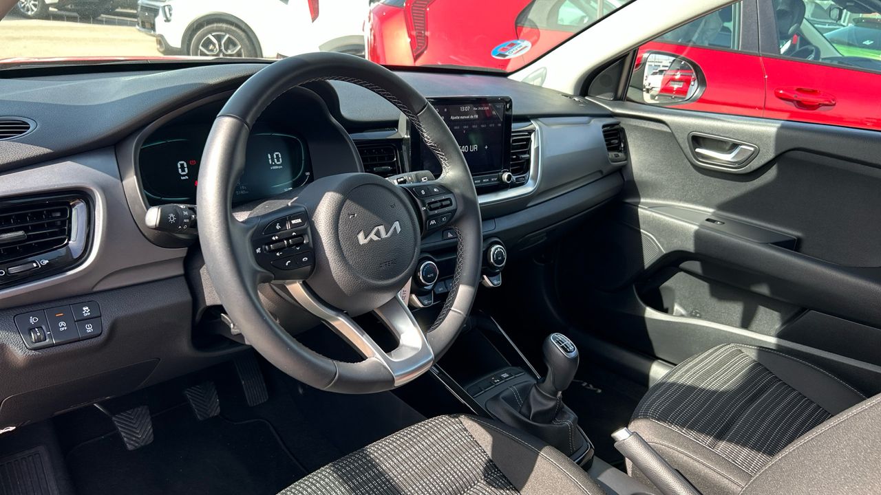 Kia Stonic 1.0 T-GDI MHEV IMT 74KW DRIVE 100 5P