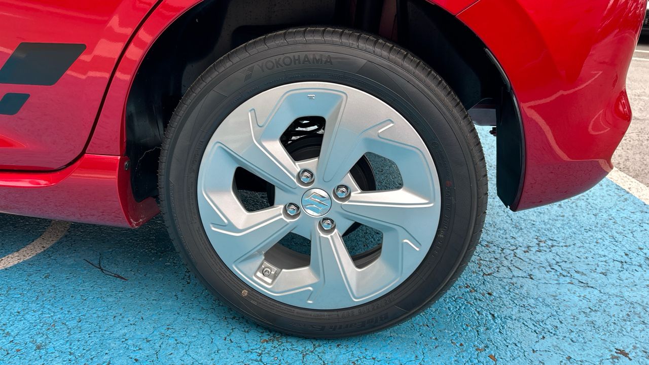 Suzuki Swift 1.2 MILD HYBRID S2 81 5P