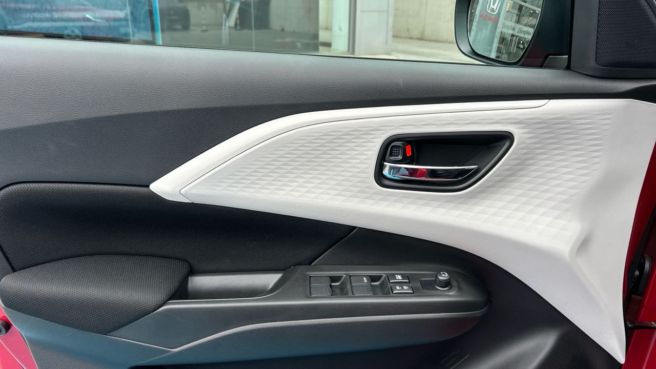 Suzuki Swift 1.2 MILD HYBRID S2 81 5P