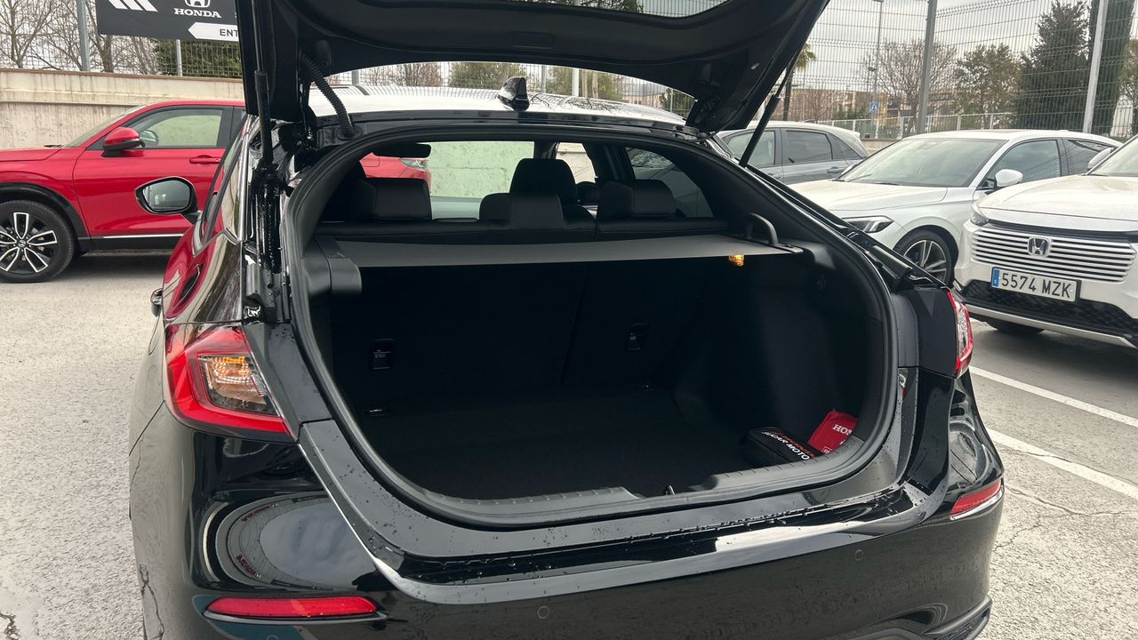 Honda Civic 2.0 HEV ELEGANCE CVT 184 5P