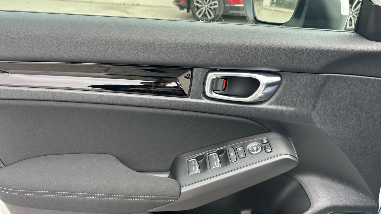 Honda Civic 2.0 HEV ELEGANCE CVT 184 5P