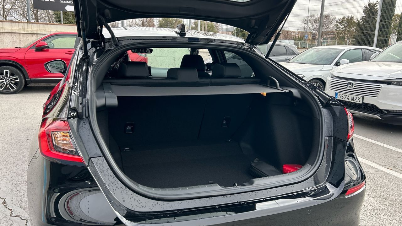 Honda Civic 2.0 HEV ELEGANCE CVT 184 5P