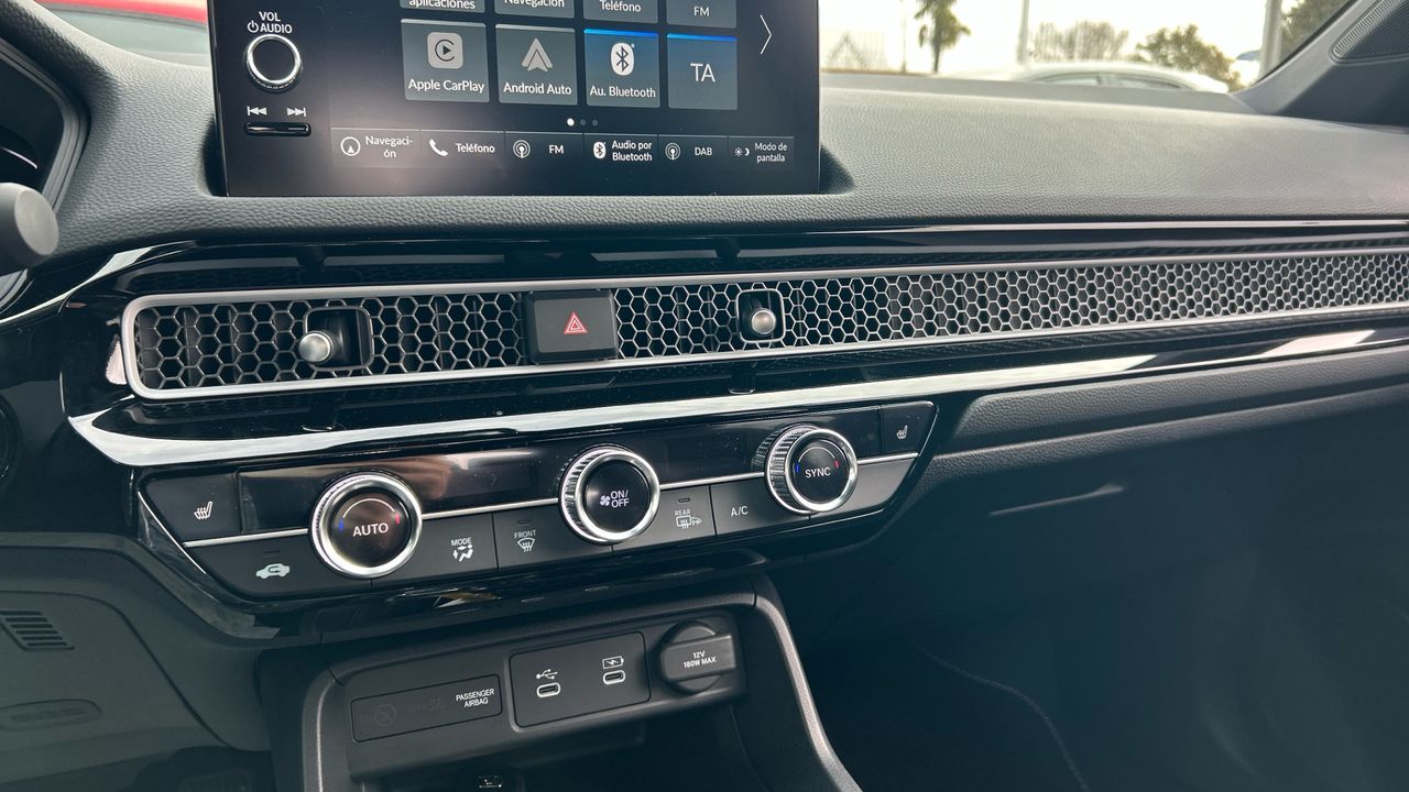 Honda Civic 2.0 HEV ELEGANCE CVT 184 5P