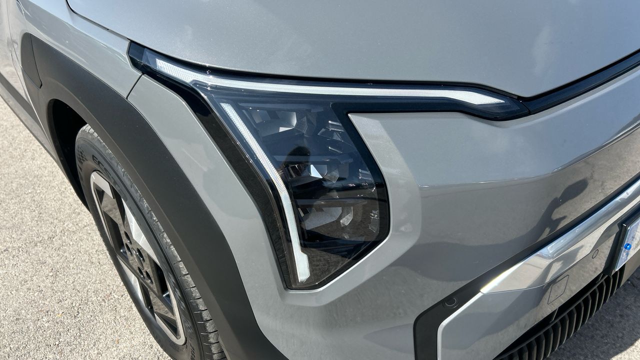 Kia EV3 BEV 58KWH 150KW EARTH AUTO 204 5P