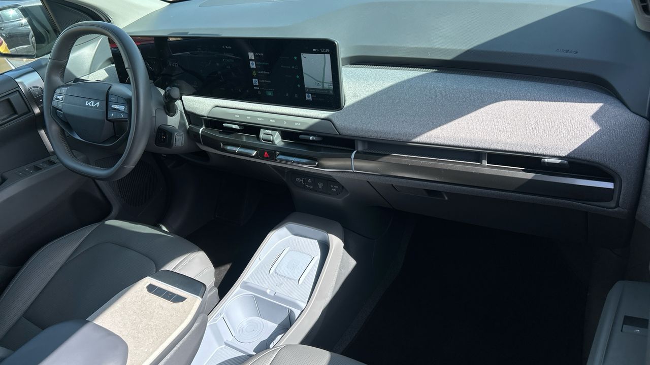 Kia EV3 BEV 58KWH 150KW EARTH AUTO 204 5P