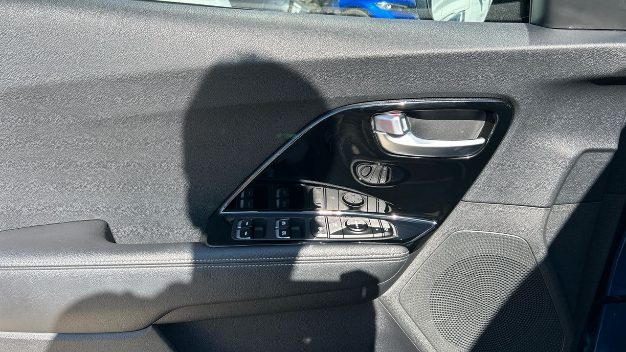 Kia Niro 1.6 GDI HEV EMOTION 141 5P