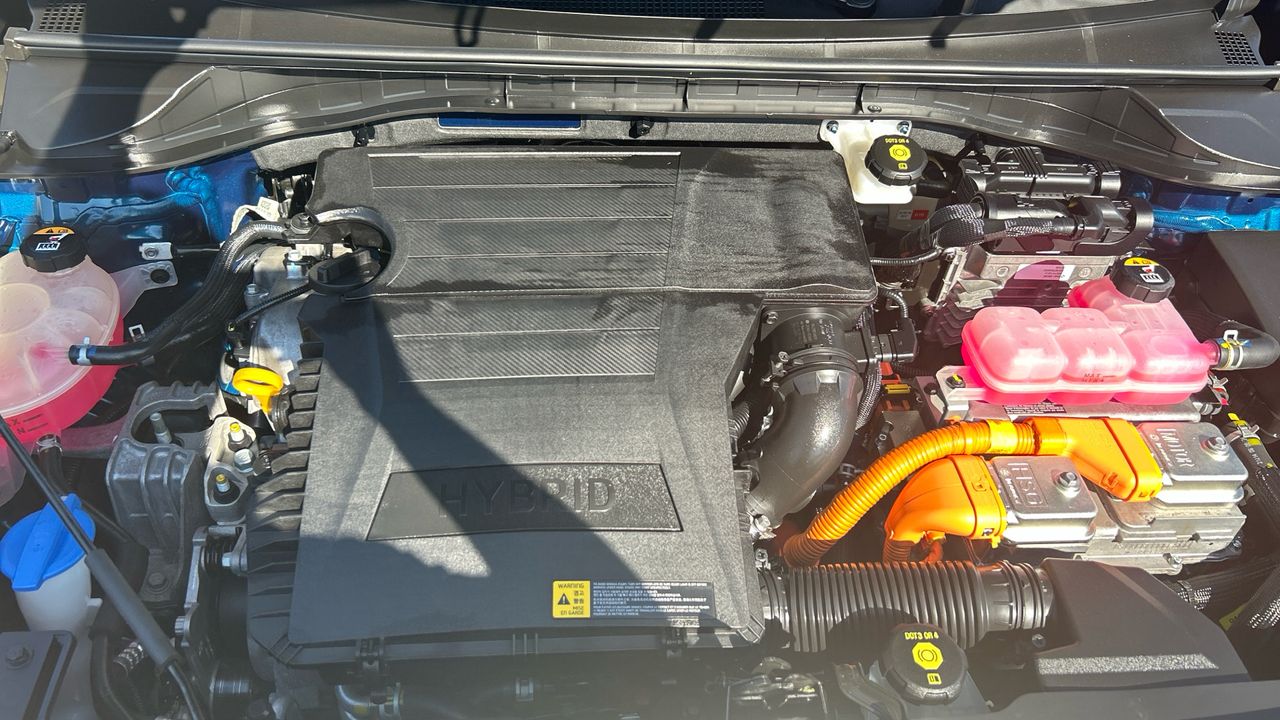 Kia Niro 1.6 GDI HEV EMOTION 141 5P