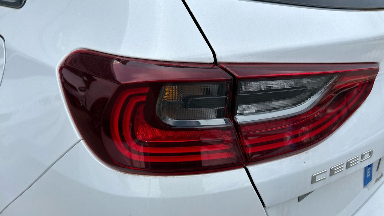 Kia Ceed 1.5 MHEV 103KW TECH DCT 140 5P