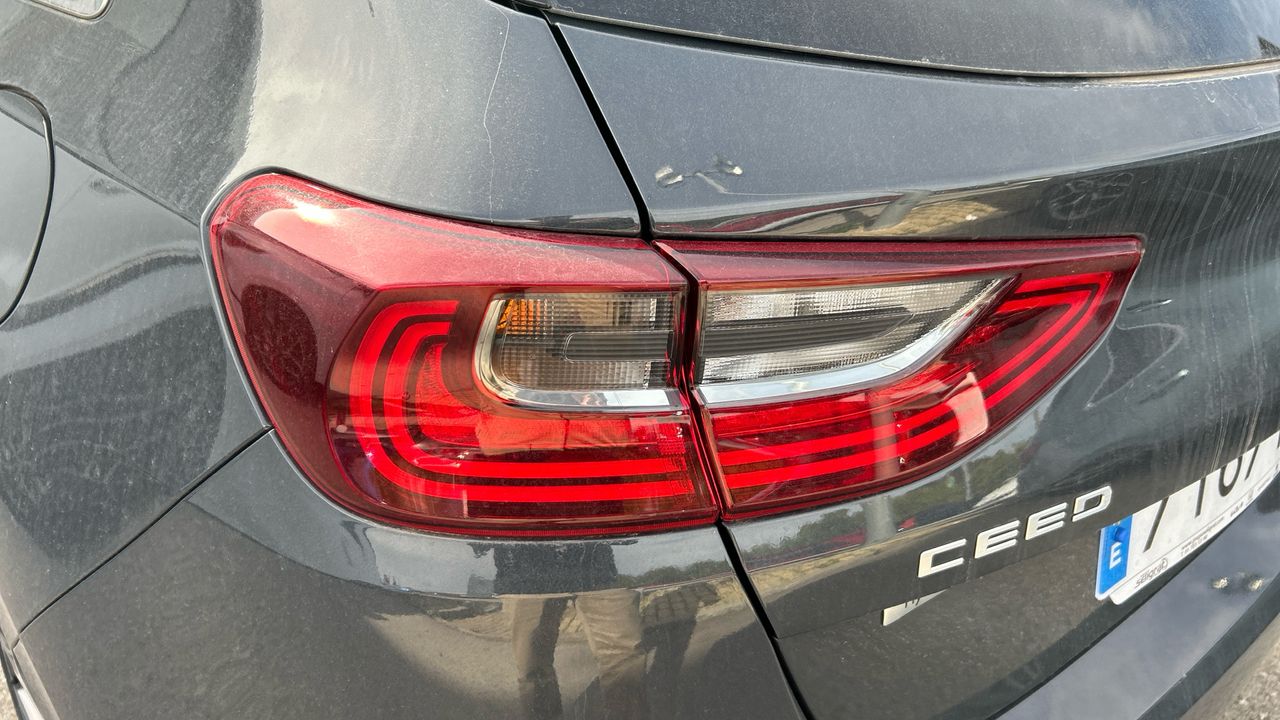 Kia Ceed 1.5 MHEV 103KW TECH DCT 140 5P