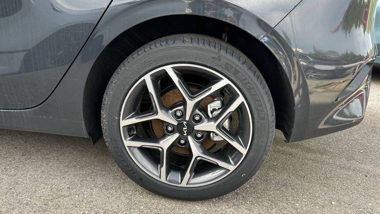 Kia Ceed 1.5 MHEV 103KW TECH DCT 140 5P