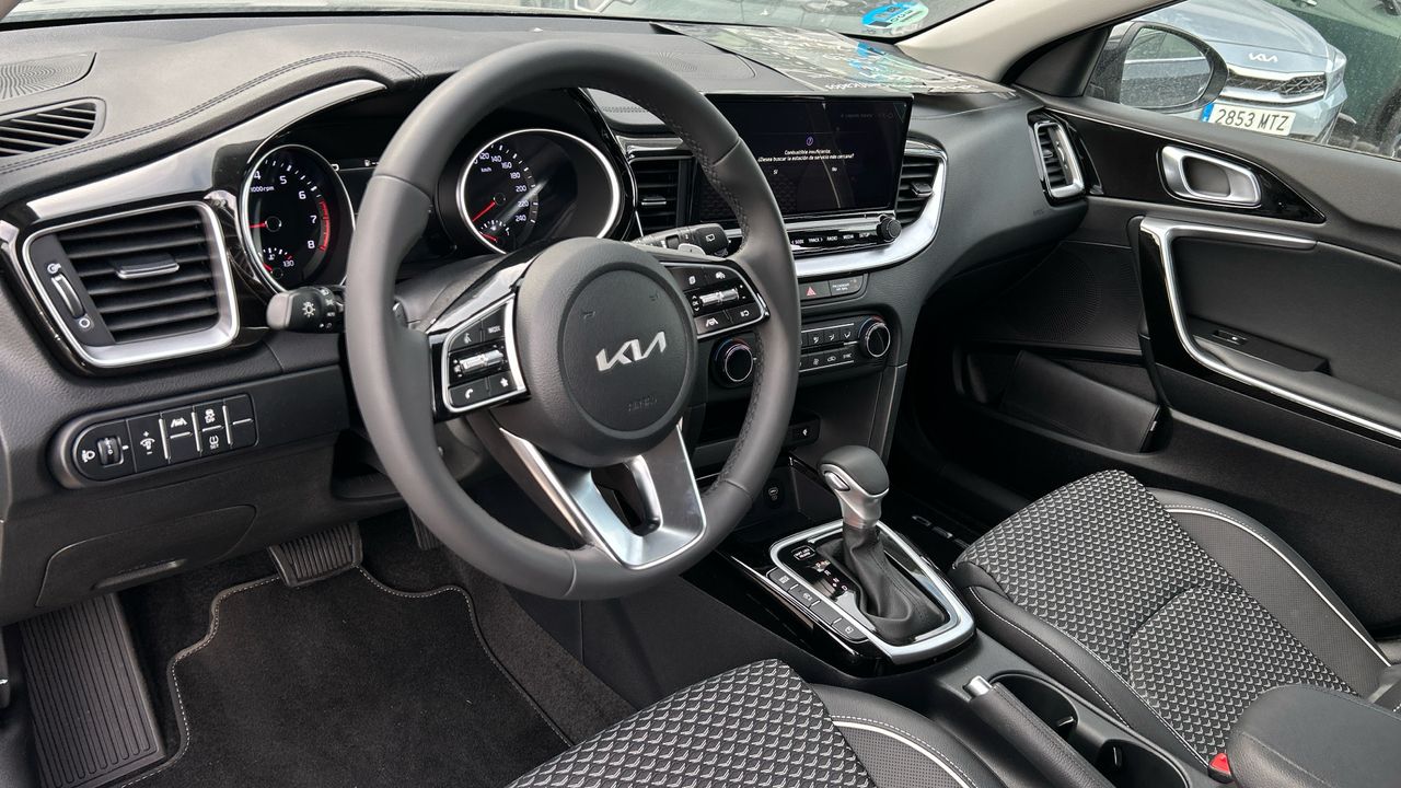 Kia Ceed 1.5 MHEV 103KW TECH DCT 140 5P