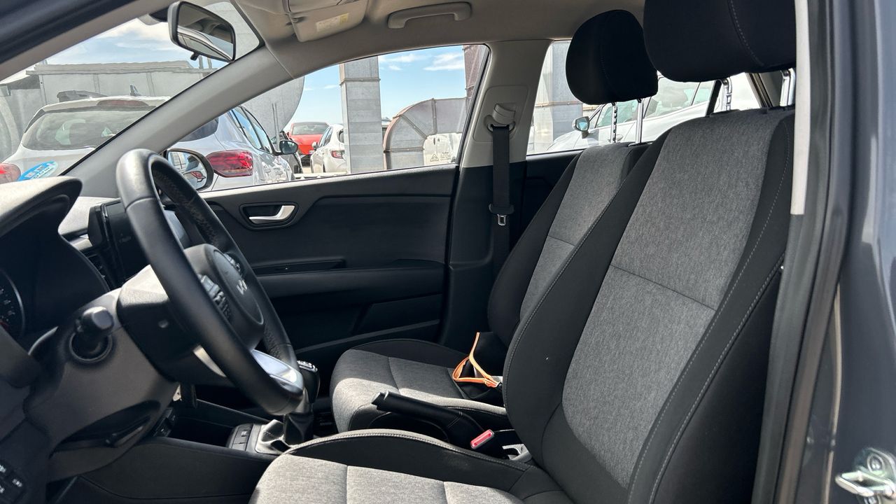 Kia Stonic 1.0 T-GDI MHEV IMT 74KW DRIVE 100 5P