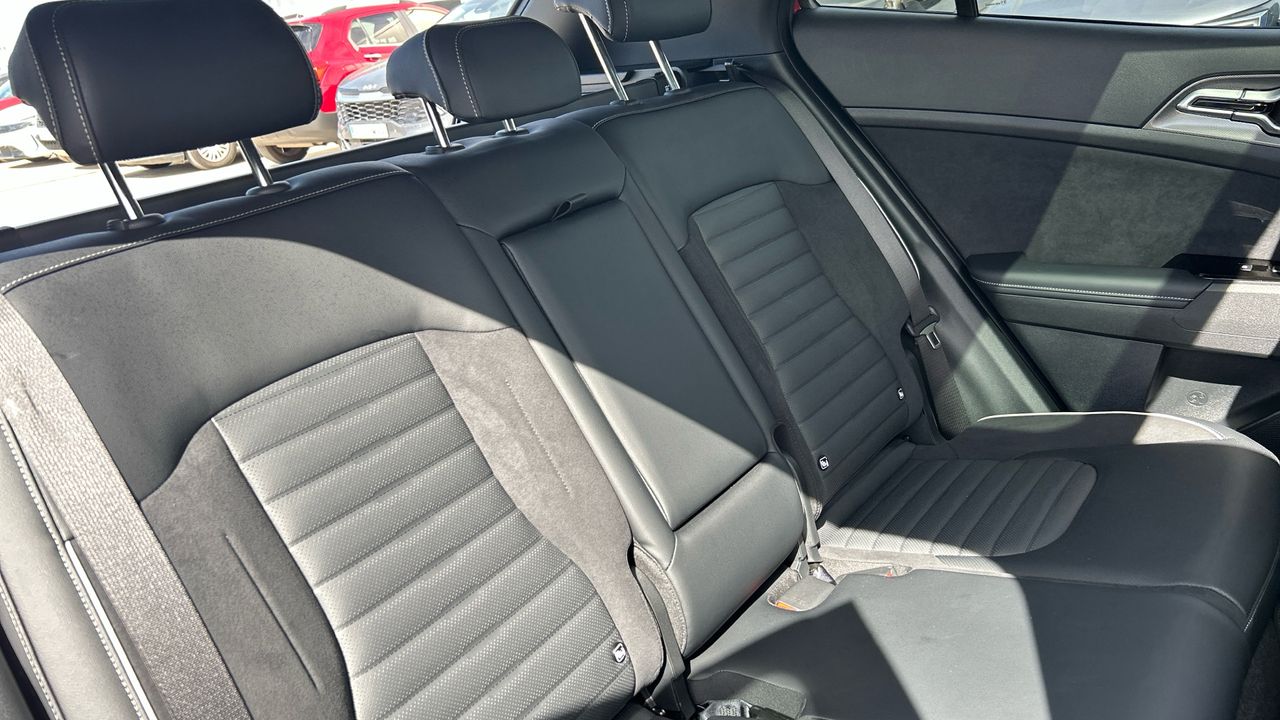 Kia Sportage 1.6 T-GDI PHEV TECH 4WD AUTO 252 5P