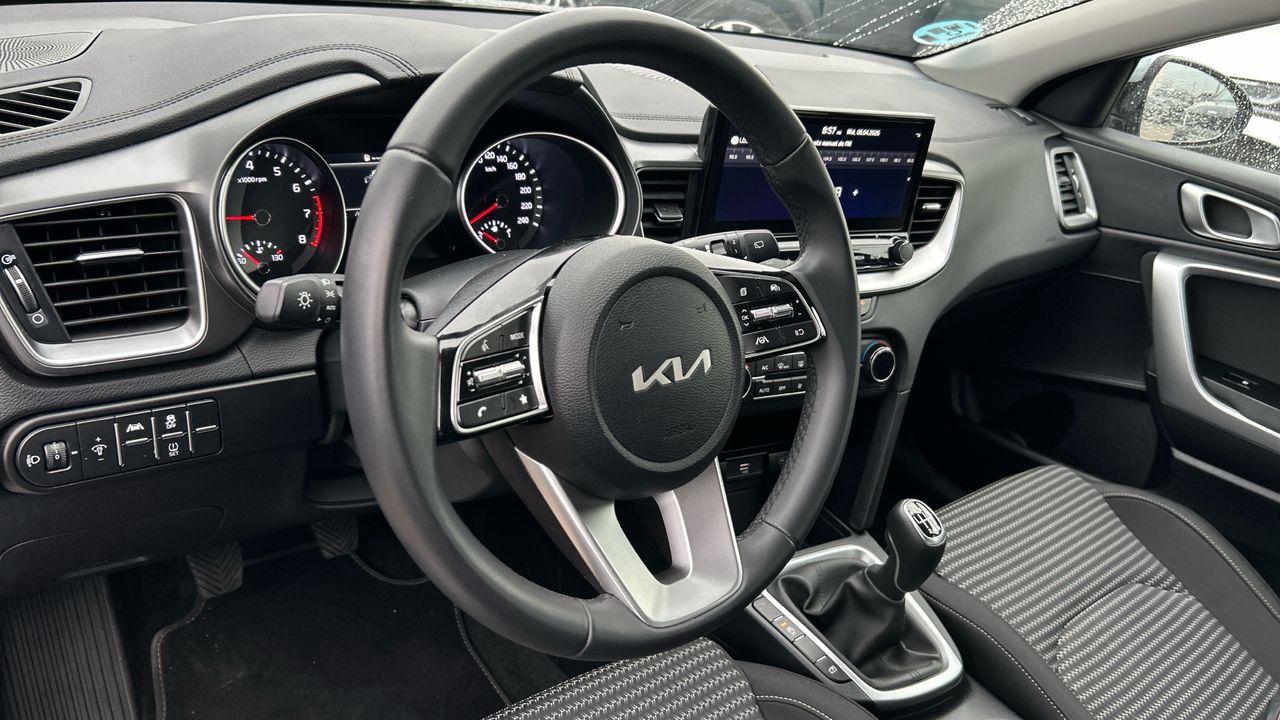 Kia Ceed 1.0 T-GDI 74KW DRIVE 100 5P
