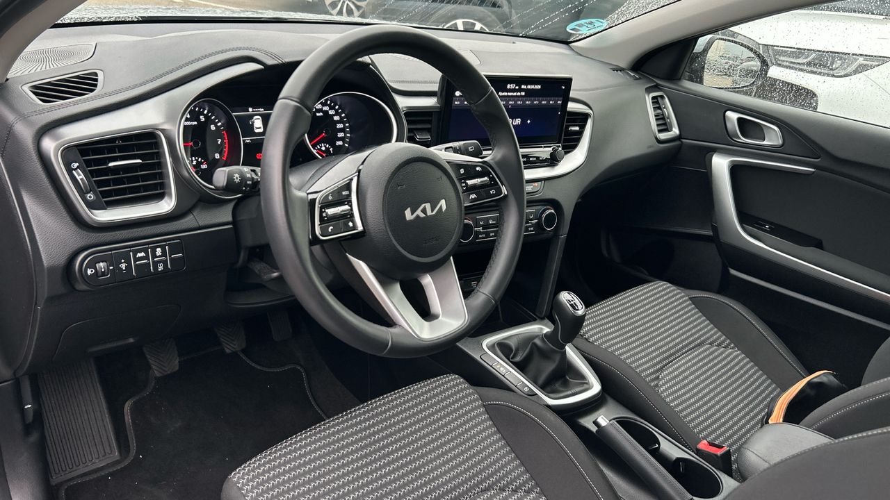 Kia Ceed 1.0 T-GDI 74KW DRIVE 100 5P
