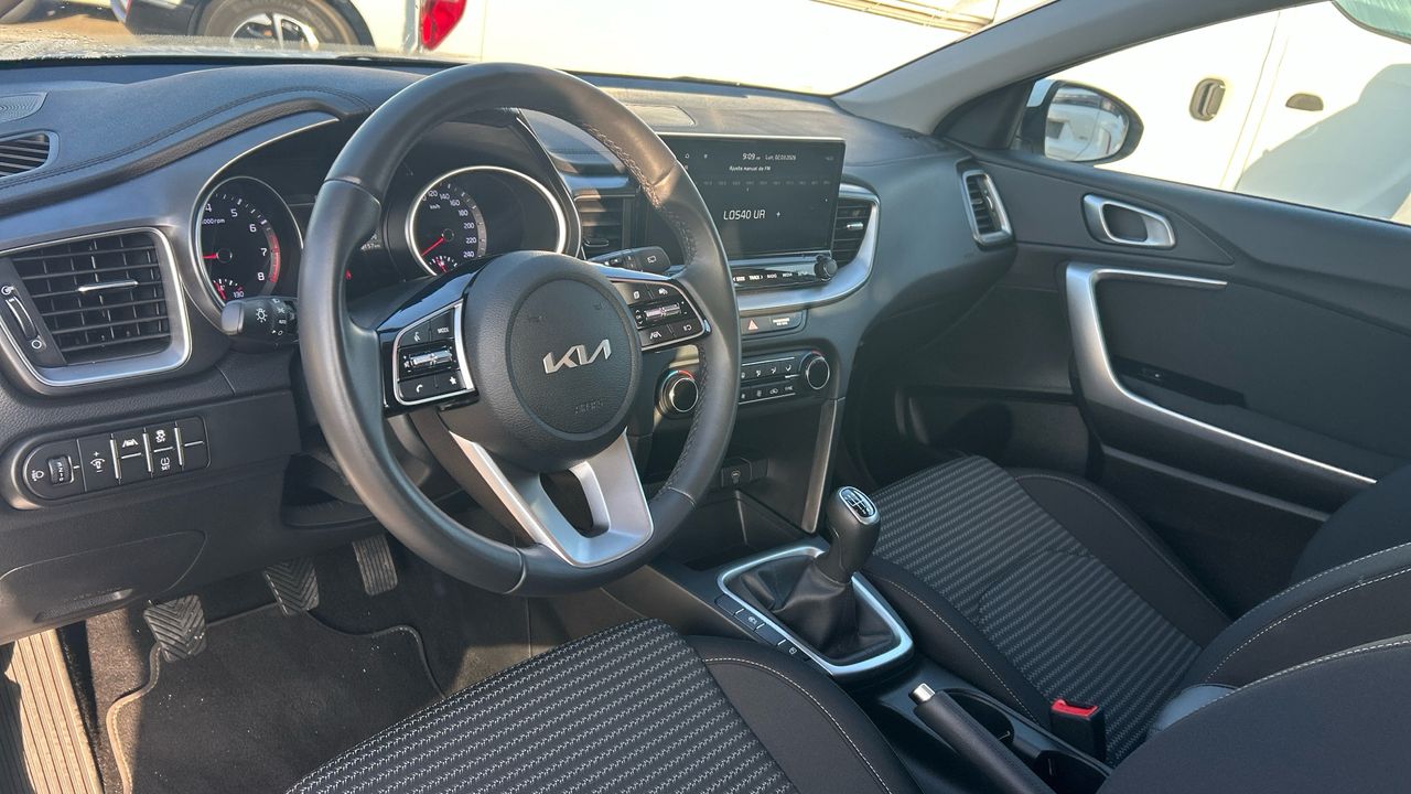 Kia Ceed 1.0 T-GDI 74KW DRIVE 100 5P