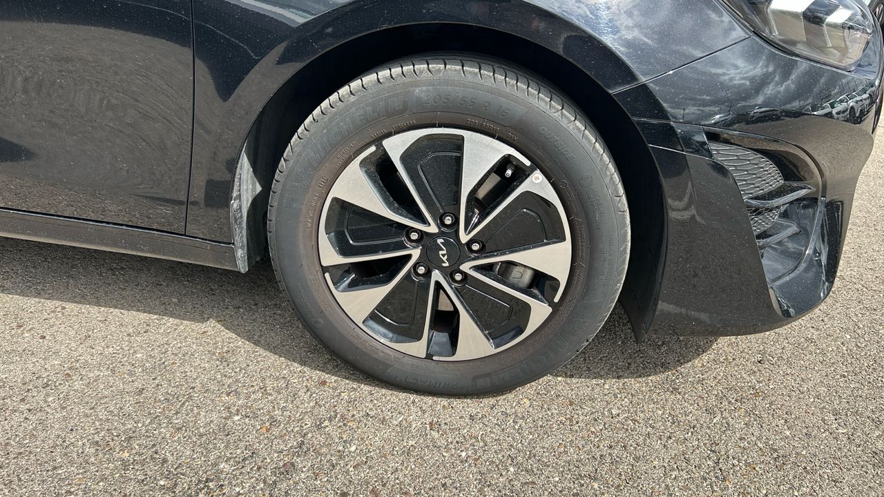 Kia Ceed 1.6 GDI PHEV EDRIVE TOURER 141 5P
