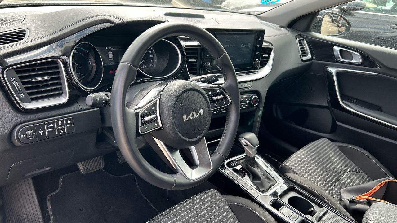 Kia Ceed 1.6 GDI PHEV EDRIVE TOURER 141 5P