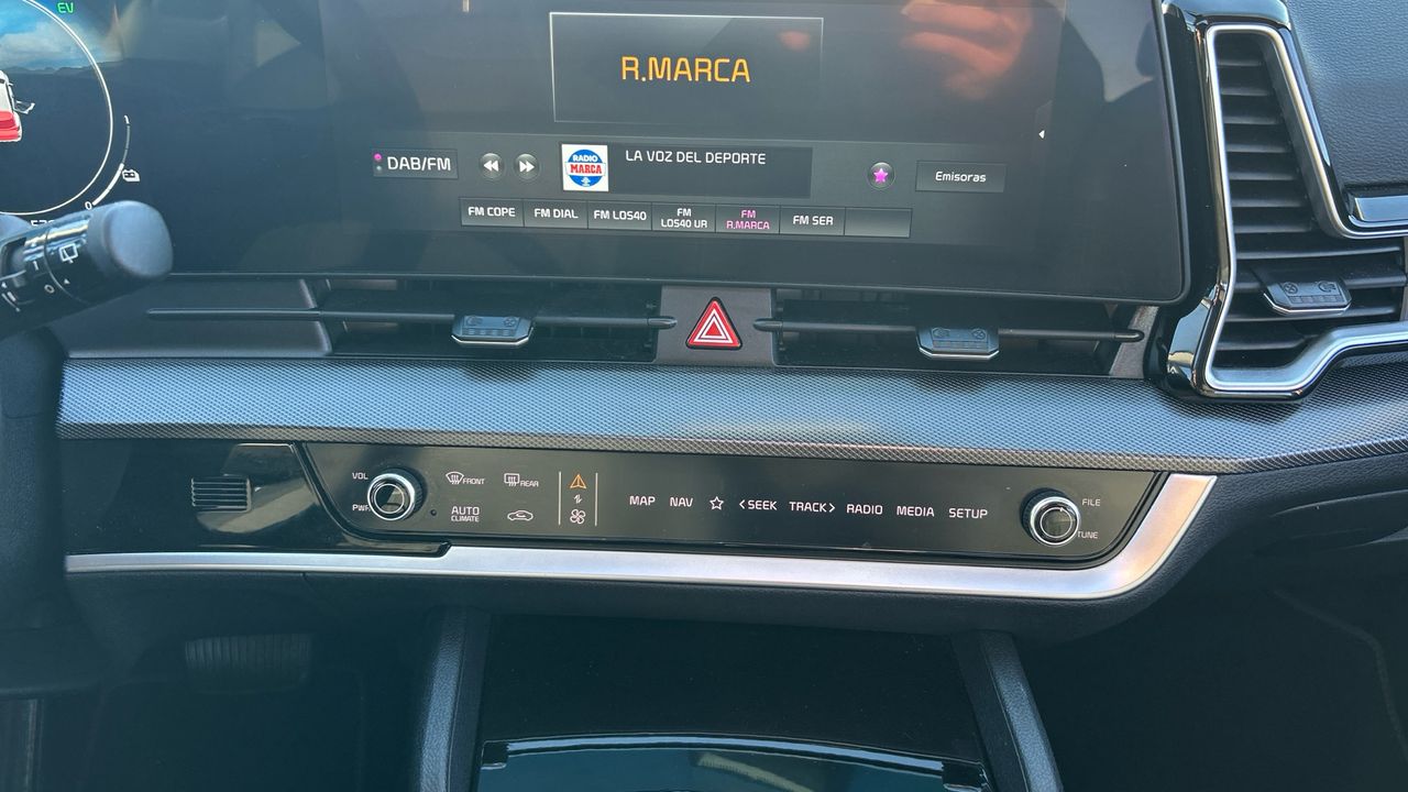 Kia Sportage 1.6 T-GDI HEV TECH 4WD AUTO 215 5P