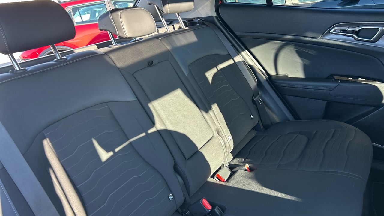 Kia Sportage 1.6 T-GDI HEV TECH 4WD AUTO 215 5P