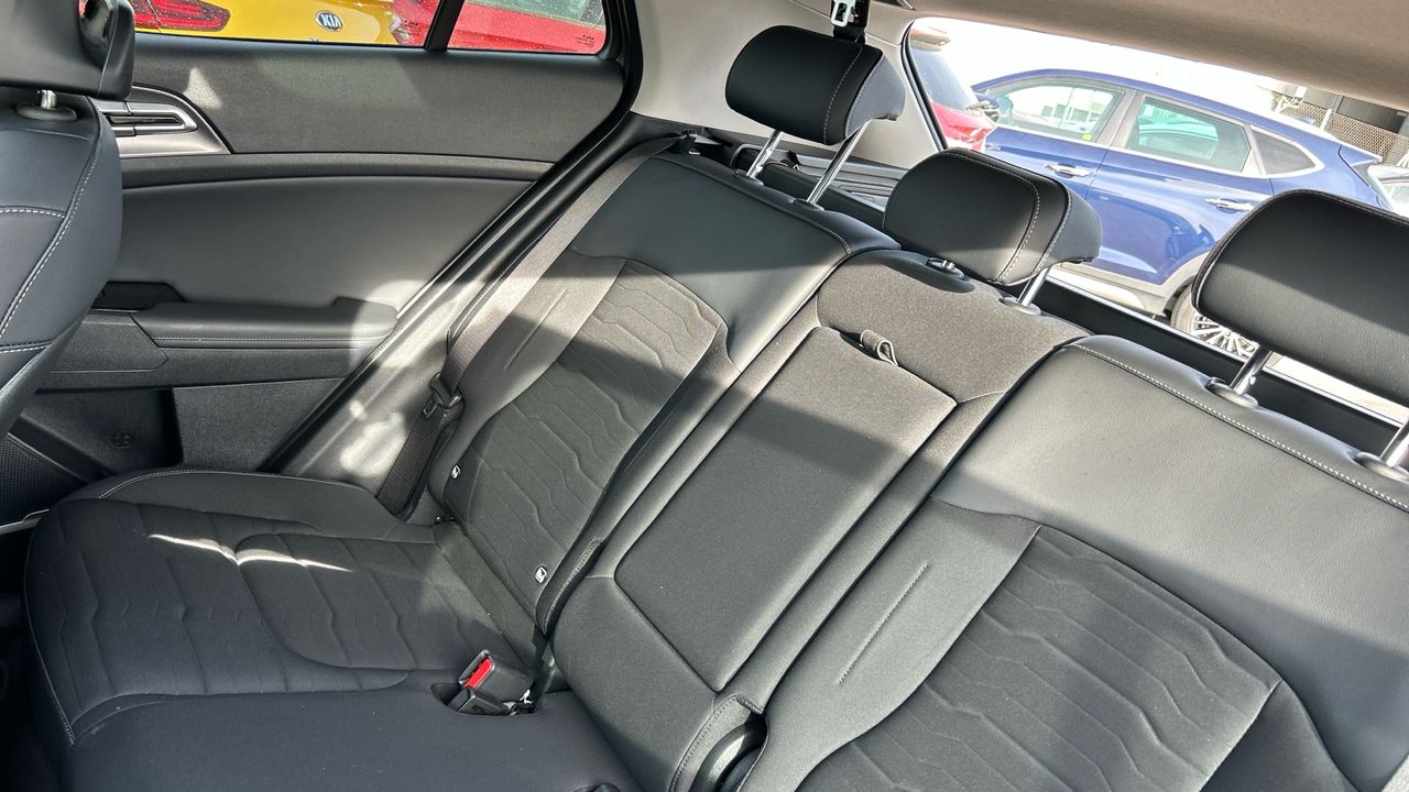 Kia Sportage 1.6 T-GDI PHEV TECH 4WD AUTO 252 5P