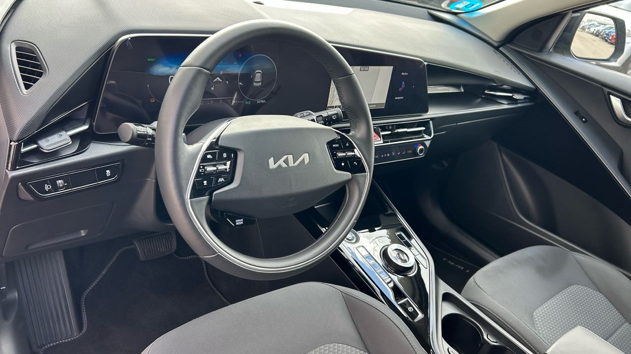 Kia Niro BEV 65KWH 150KW E-NIRO CONCEPT 204 5P