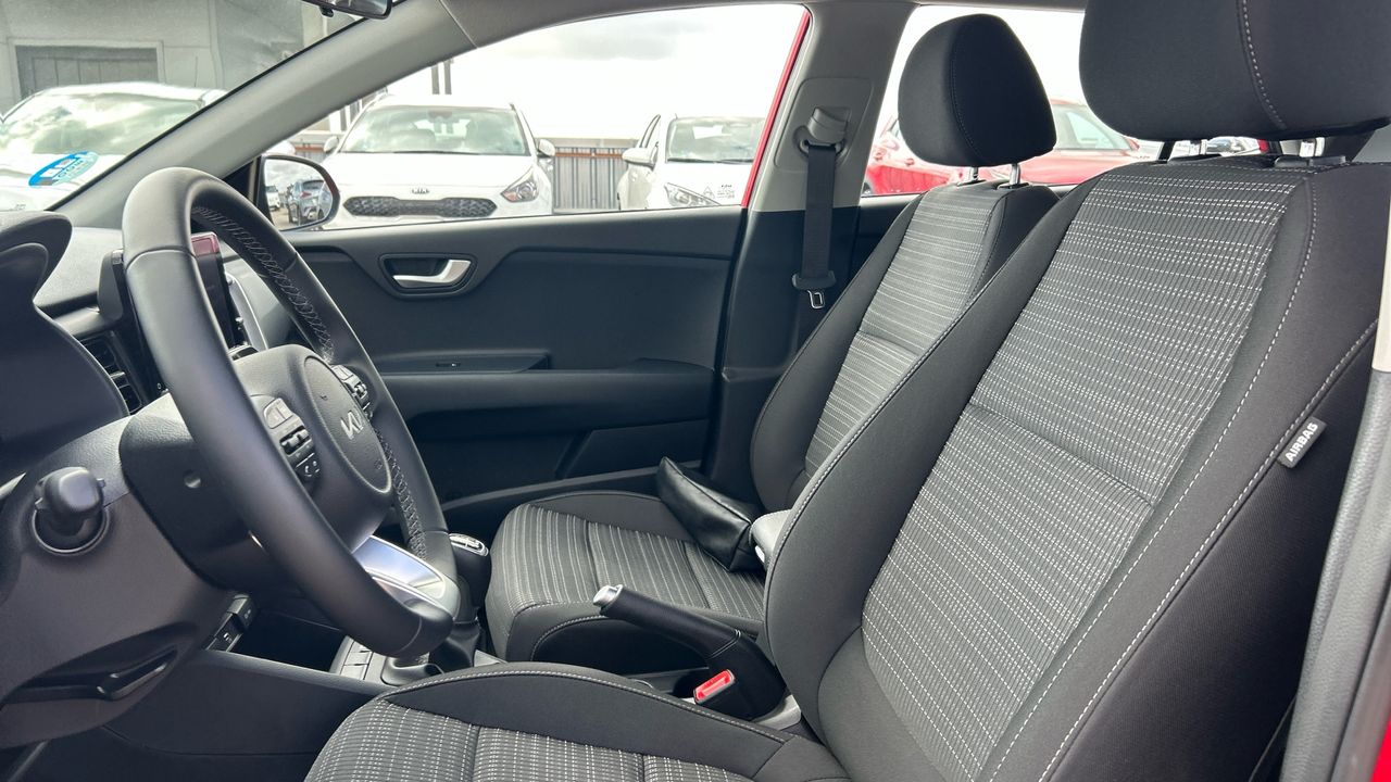 Kia Stonic 1.0 T-GDI MHEV IMT 74KW BUSINESS 100 5P