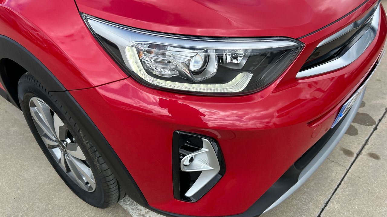Kia Stonic 1.0 T-GDI MHEV IMT 74KW BUSINESS 100 5P