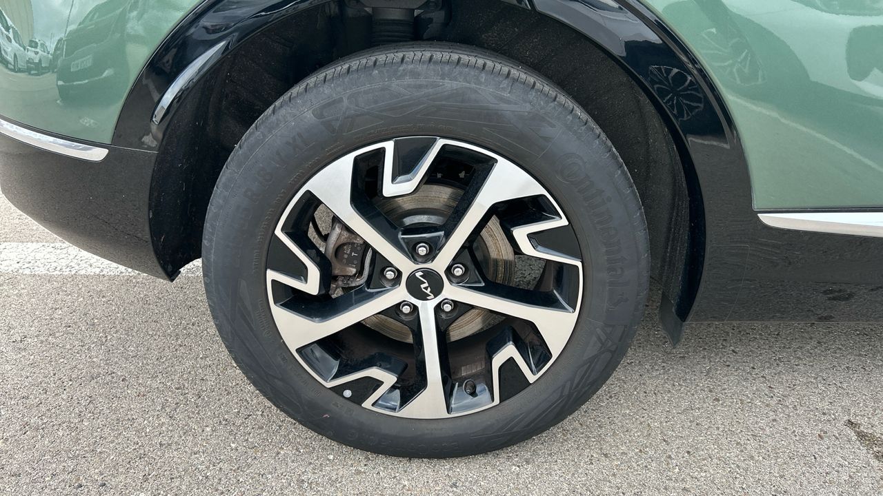 Kia Sportage 1.6 T-GDI HEV TECH AUTO 215 5P