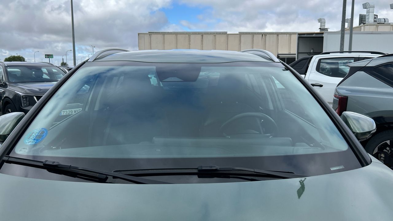 Kia Sportage 1.6 T-GDI HEV TECH AUTO 215 5P